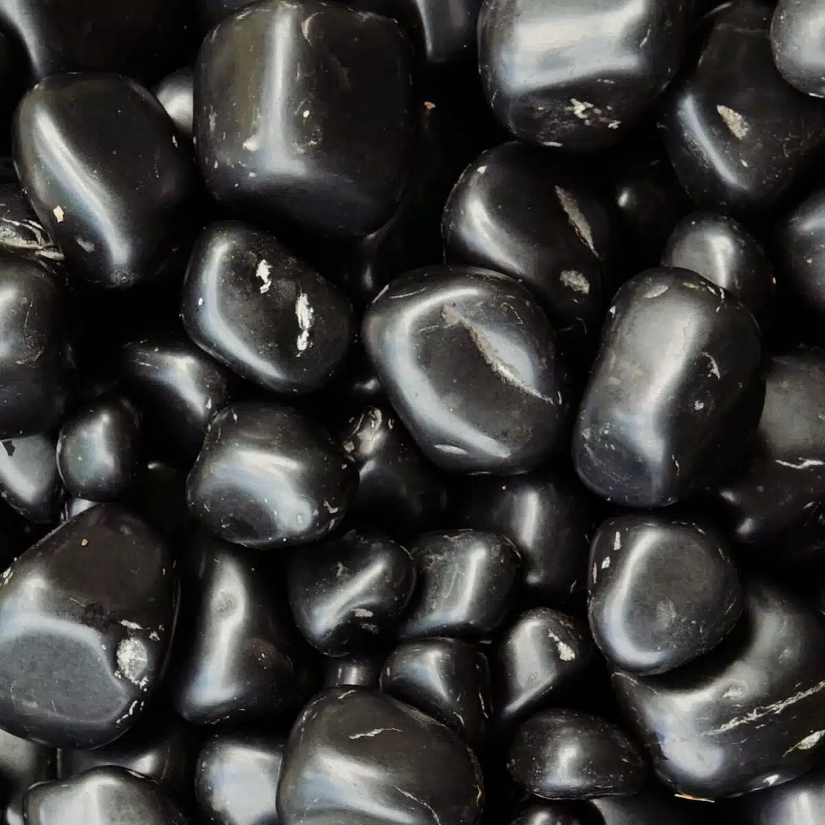 Black Pebbles Polished 20-35 mm - Image 3