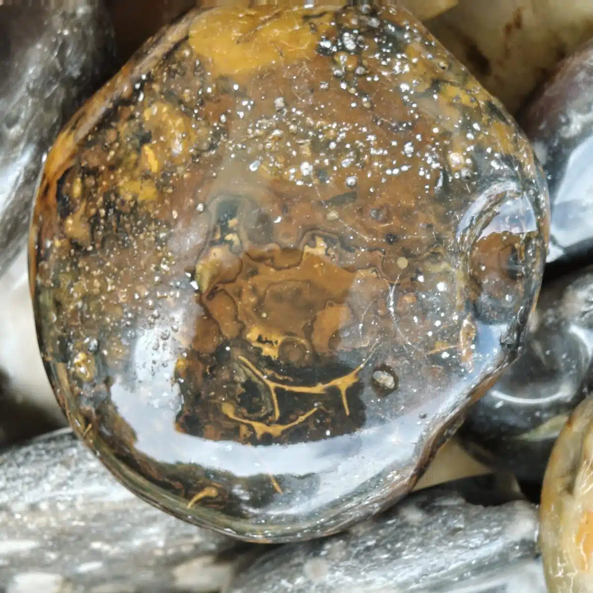 African Pebbles Polished 20-40 mm (Mix Color) - Image 5